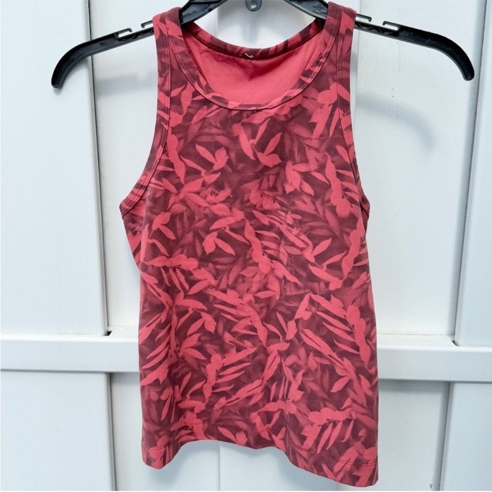 Lululemon Racerback Short Tank Top Nulu Spray Leaf Fireside Red Multi